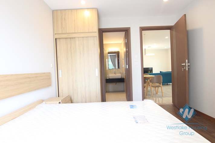 Nice high floor two bedrooms apartment for rent in L3 building, Ciputra urban, Tay Ho, Ha Noi